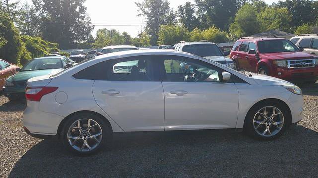 Used 2012 Ford Focus SEL FWD image 12