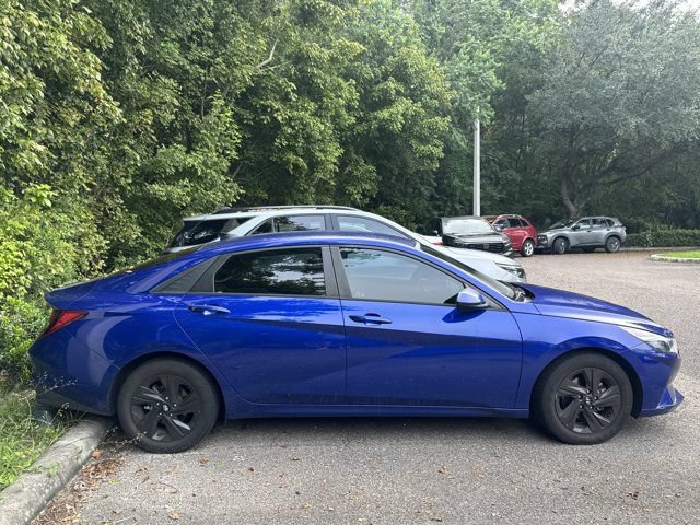 Used 2021 Hyundai Elantra SEL w/ Convenience Package FWD image 5
