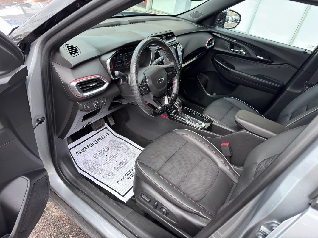 Used 2023 Chevrolet TrailBlazer RS w/ Convenience Package AWD/4WD image 14