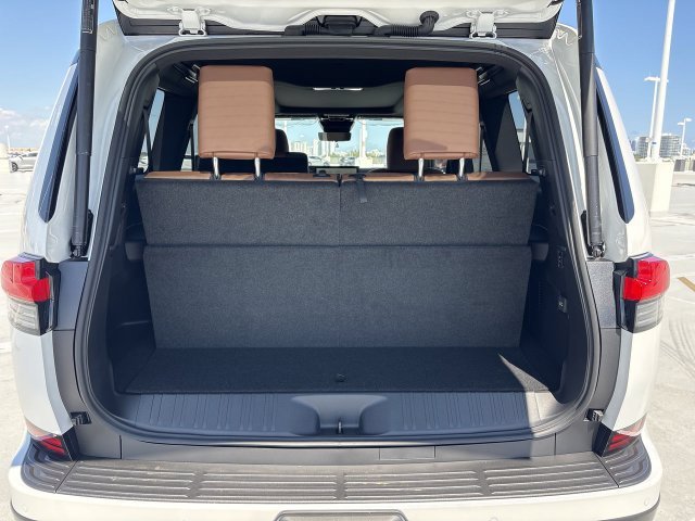 New 2026 Lexus GX 550 w/ Accessory Package (ZB) AWD/4WD image 25