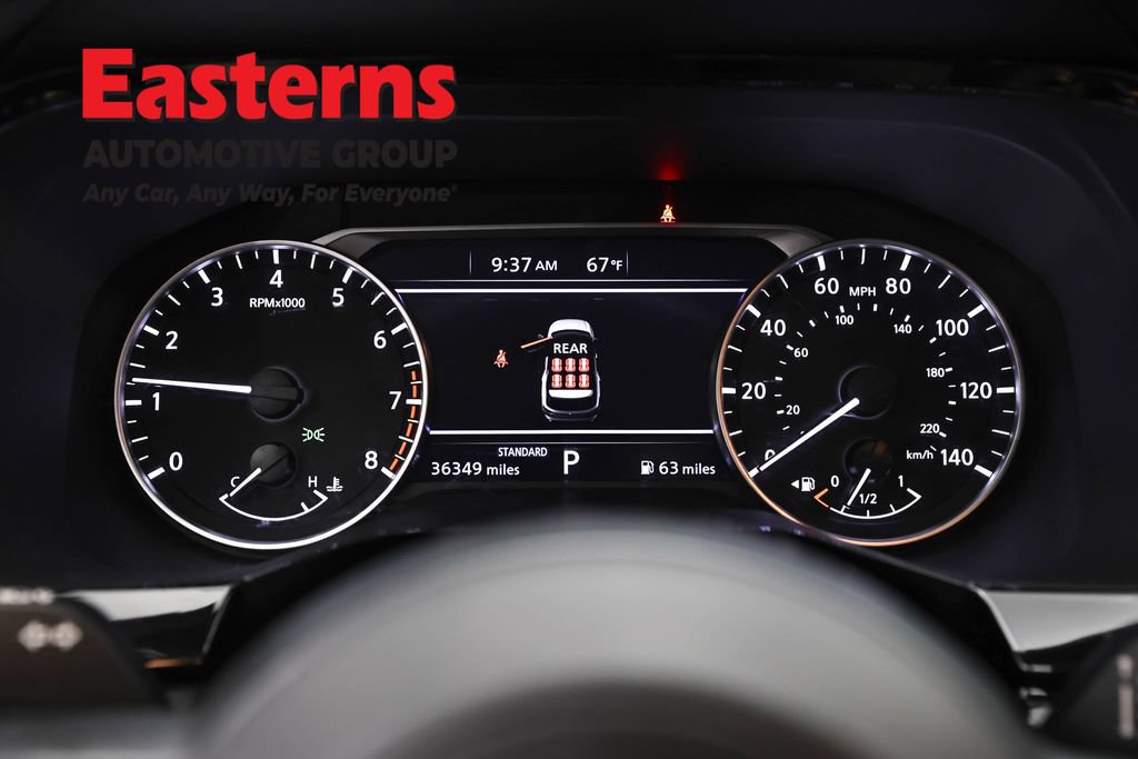 Used 2025 Nissan Pathfinder SV FWD image 18