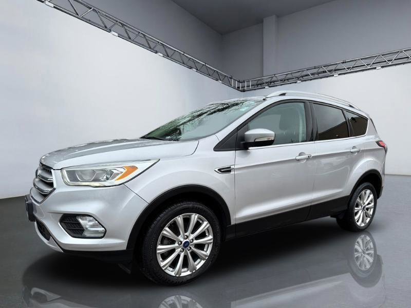 Used 2017 Ford Escape Titanium image 11