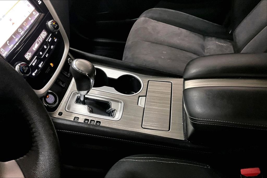 Used 2016 Nissan Murano S AWD/4WD image 17