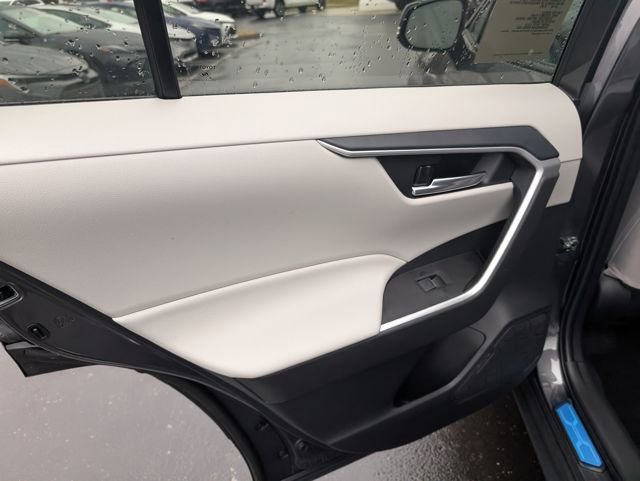 New 2025 Toyota RAV4 XLE w/ Convenience Package image 11