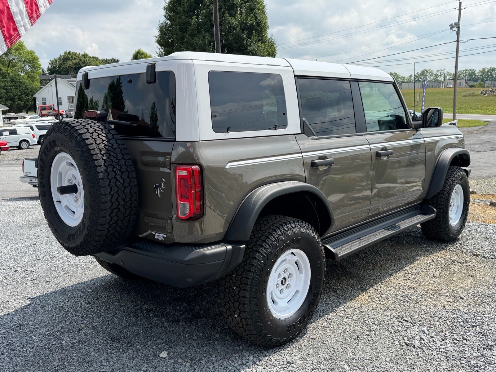 Used 2026 Ford Bronco Heritage Edition AWD/4WD image 5