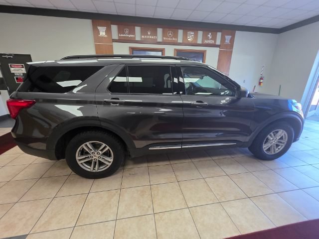 Used 2020 Ford Explorer XLT w/ Class III Trailer Tow Package AWD/4WD image 5