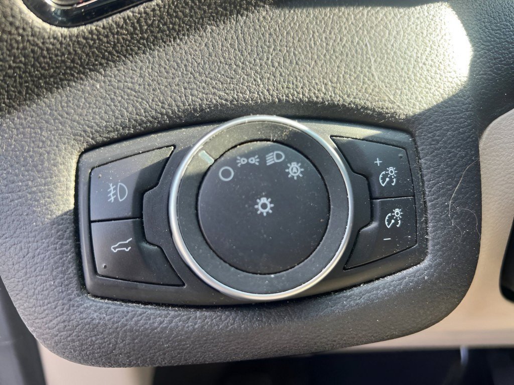 Used 2018 Ford Escape Titanium w/ Ford Safe & Smart Package AWD/4WD image 22
