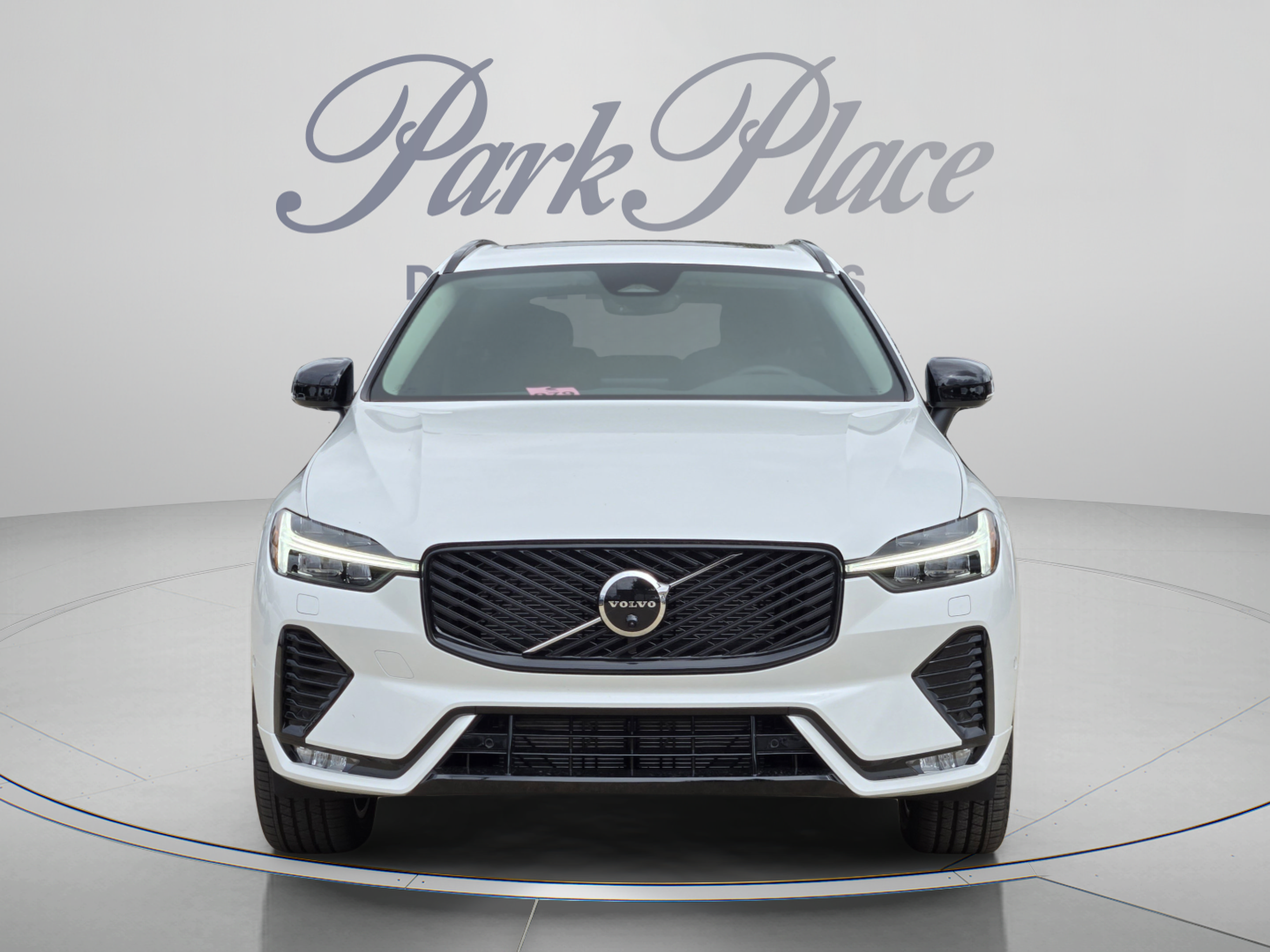 New 2026 Volvo XC60 B5 Plus w/ Protection Package Premier AWD/4WD image 9