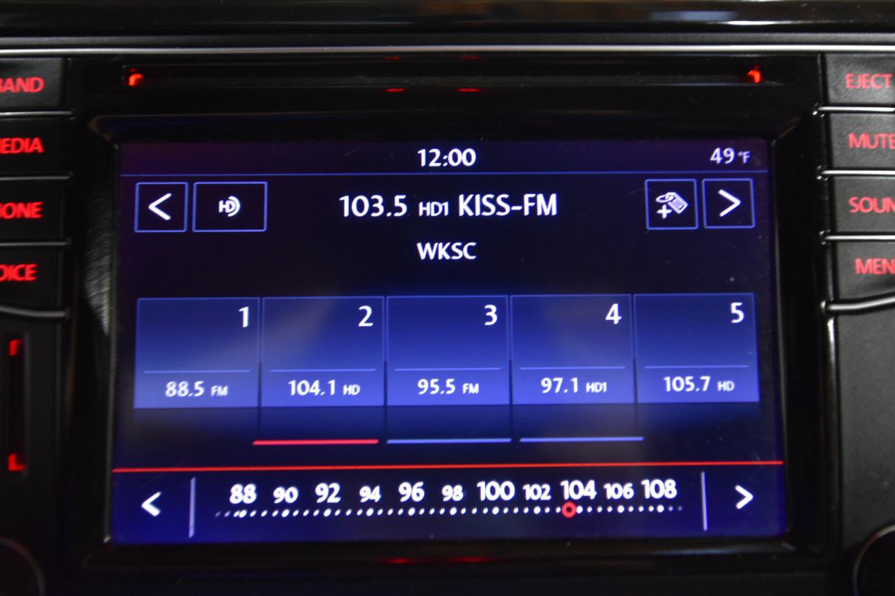 Used 2016 Volkswagen Beetle 1.8T SE image 22