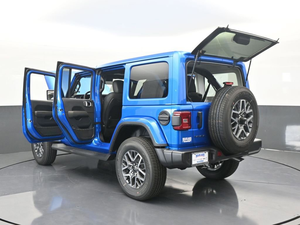 Used 2025 Jeep Wrangler Unlimited Sahara AWD/4WD image 74