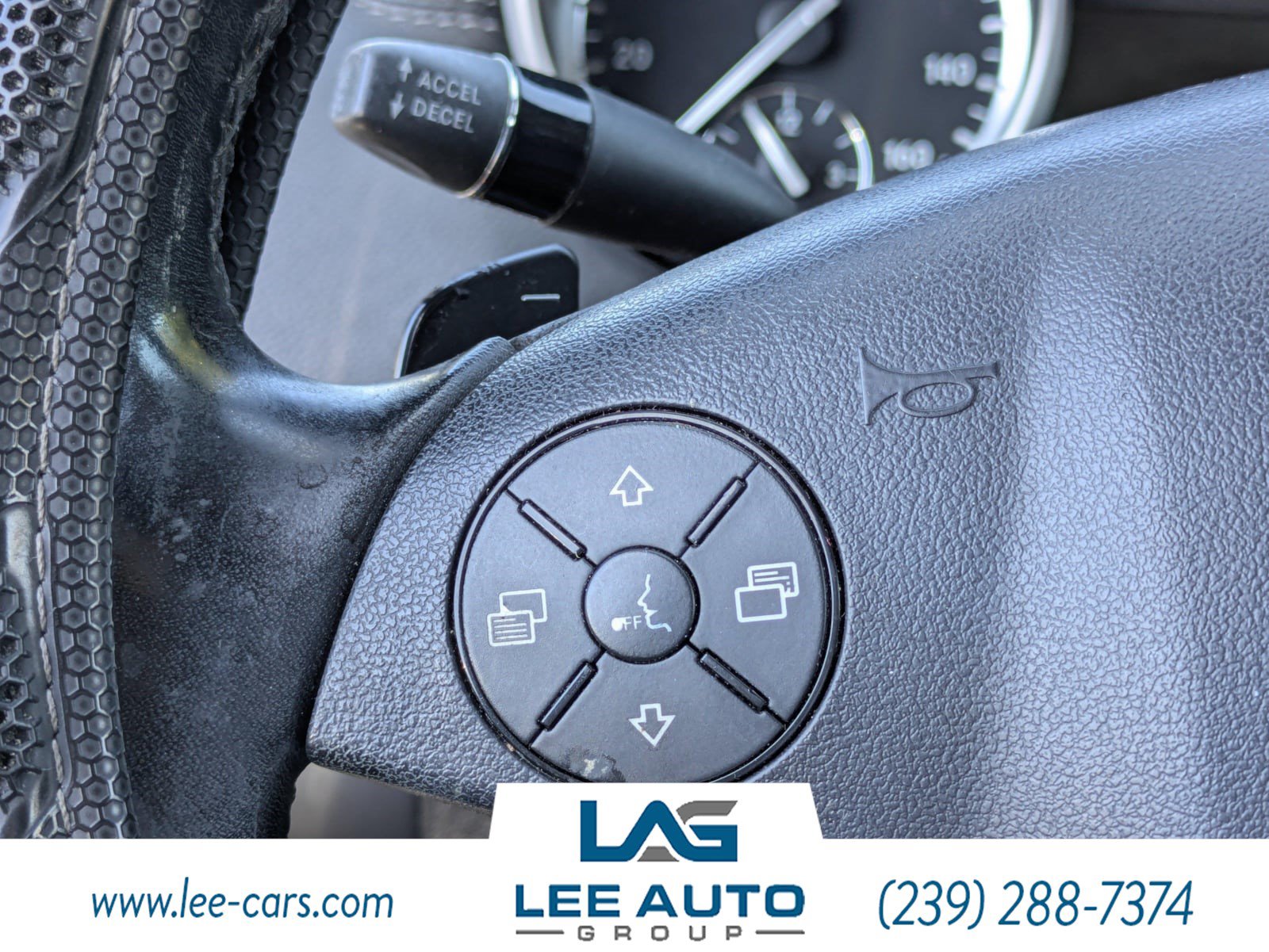 Used 2012 Mercedes-Benz GL 550 4MATIC image 22