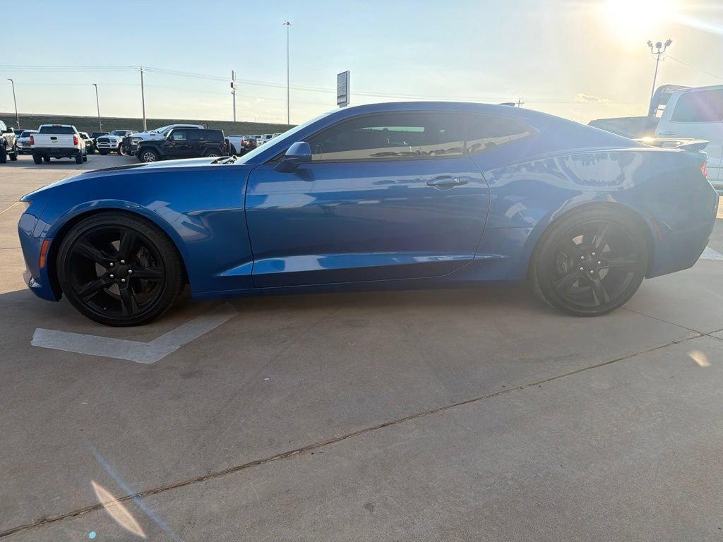 Used 2018 Chevrolet Camaro SS RWD image 6
