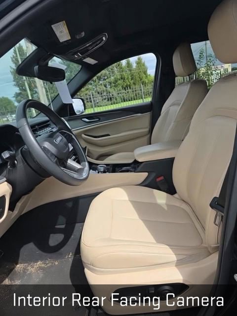 Used 2023 Jeep Grand Cherokee L Limited AWD/4WD image 5