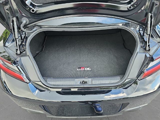 Used 2025 Toyota GR86 Premium RWD image 14
