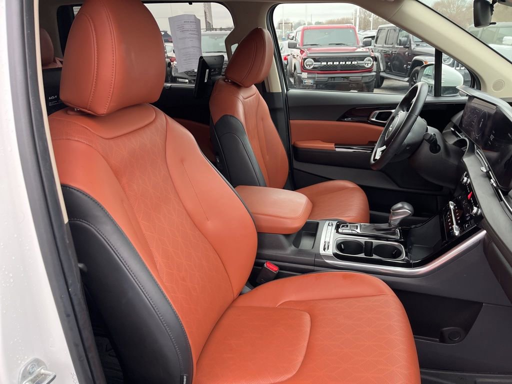 Used 2024 Kia Carnival SX image 15