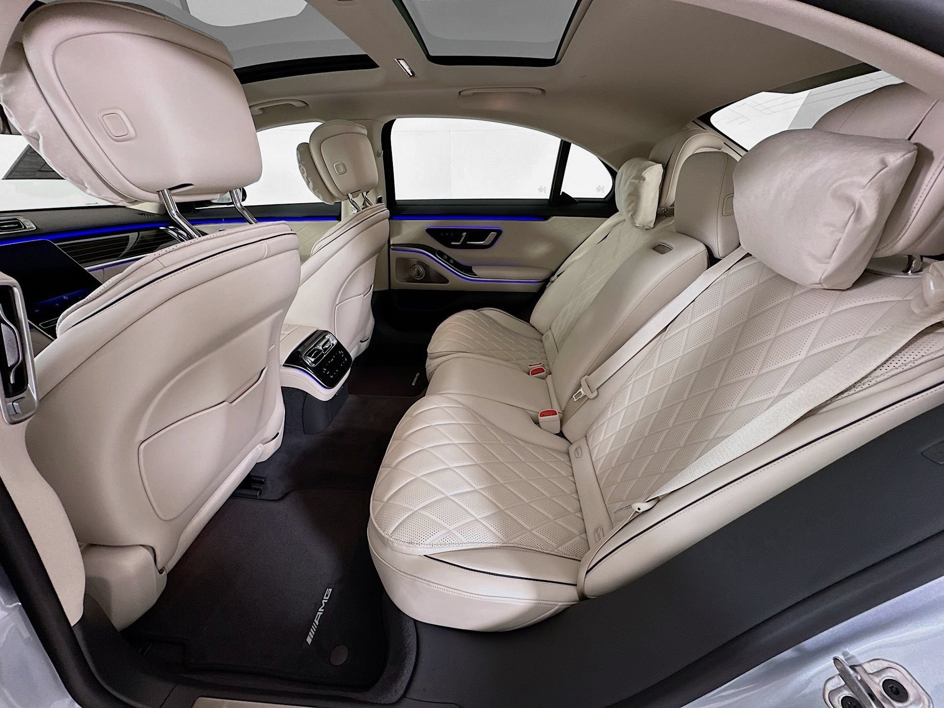 New 2026 Mercedes-Benz S 580e 4MATIC Sedan image 27