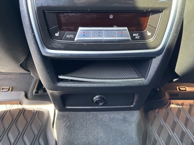 Used 2022 BMW X6 xDrive40i AWD/4WD image 45