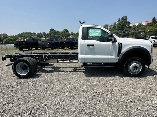New 2026 Ford F550 4x4 Regular Cab Super Duty image 4