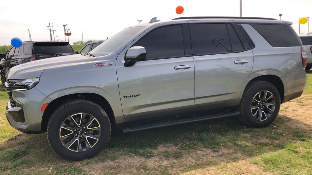 Used 2023 Chevrolet Tahoe Z71 AWD/4WD image 3