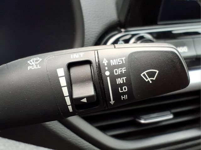 Used 2023 Kia Forte LXS w/ LXS Technology Package FWD image 28