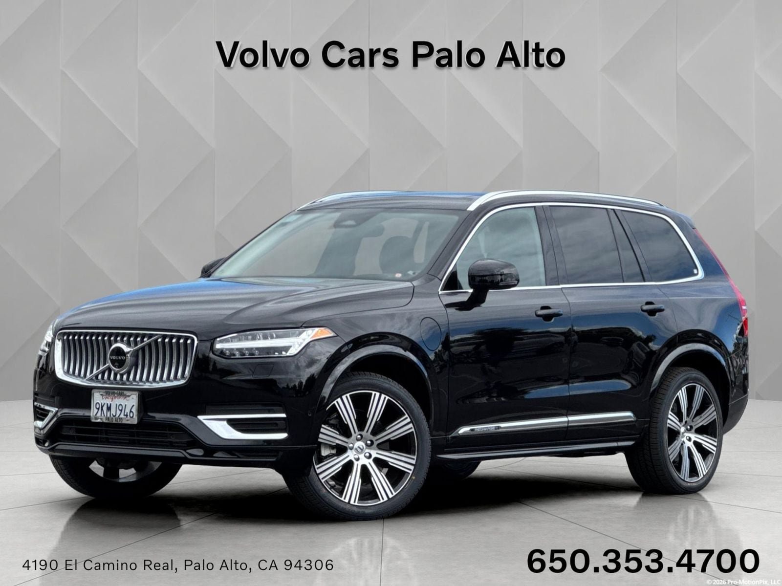 Certified 2024 Volvo XC90 T8 Ultimate w/ Lounge Package