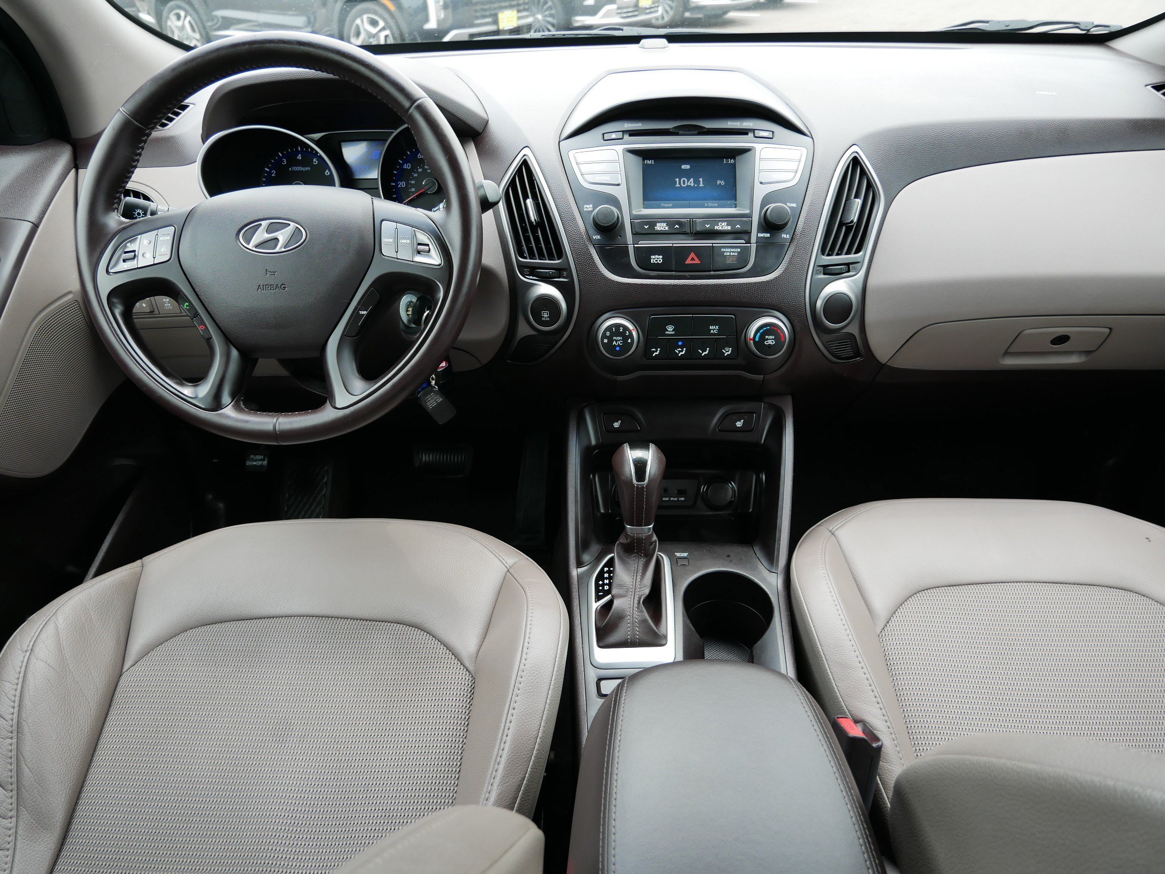 Used 2014 Hyundai Tucson SE AWD/4WD image 10