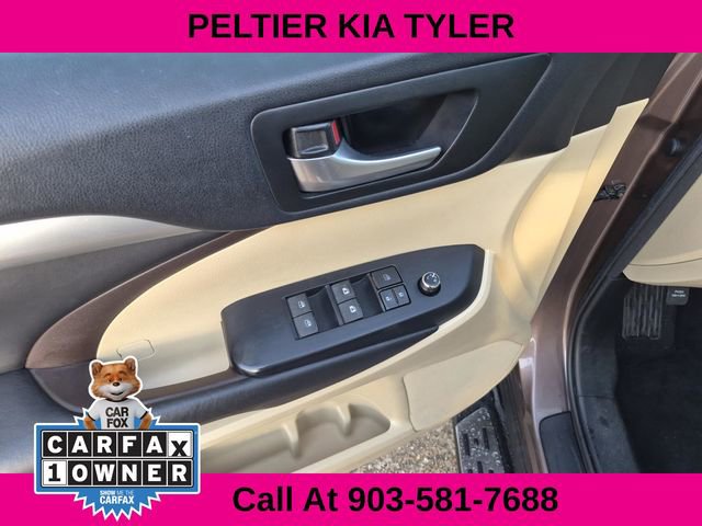 Used 2017 Toyota Highlander XLE image 26