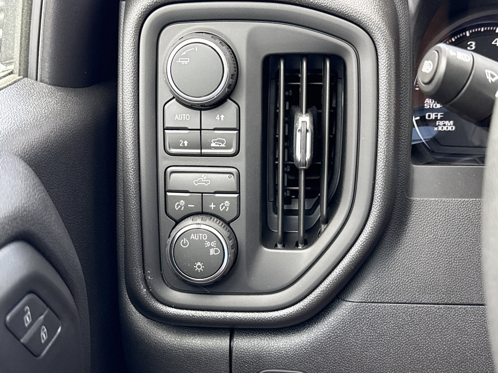 New 2026 Chevrolet Silverado 1500 Custom AWD/4WD image 16