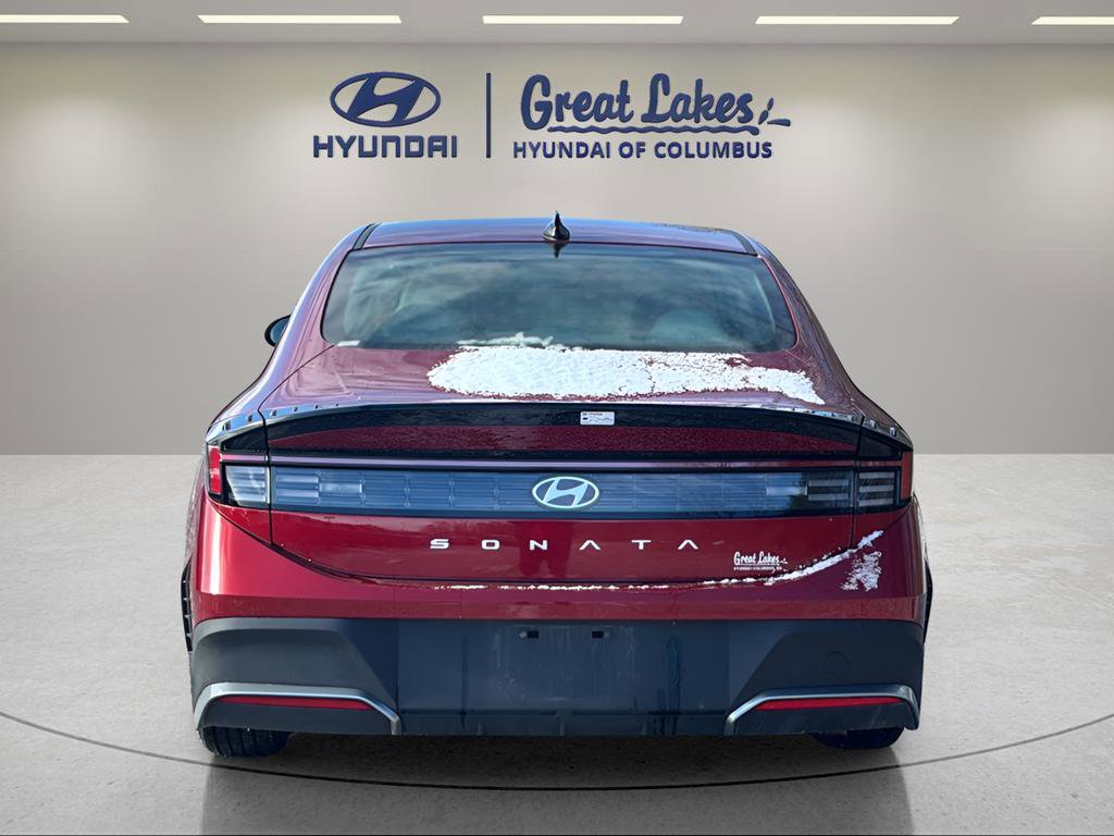 Certified 2025 Hyundai Sonata SE image 4