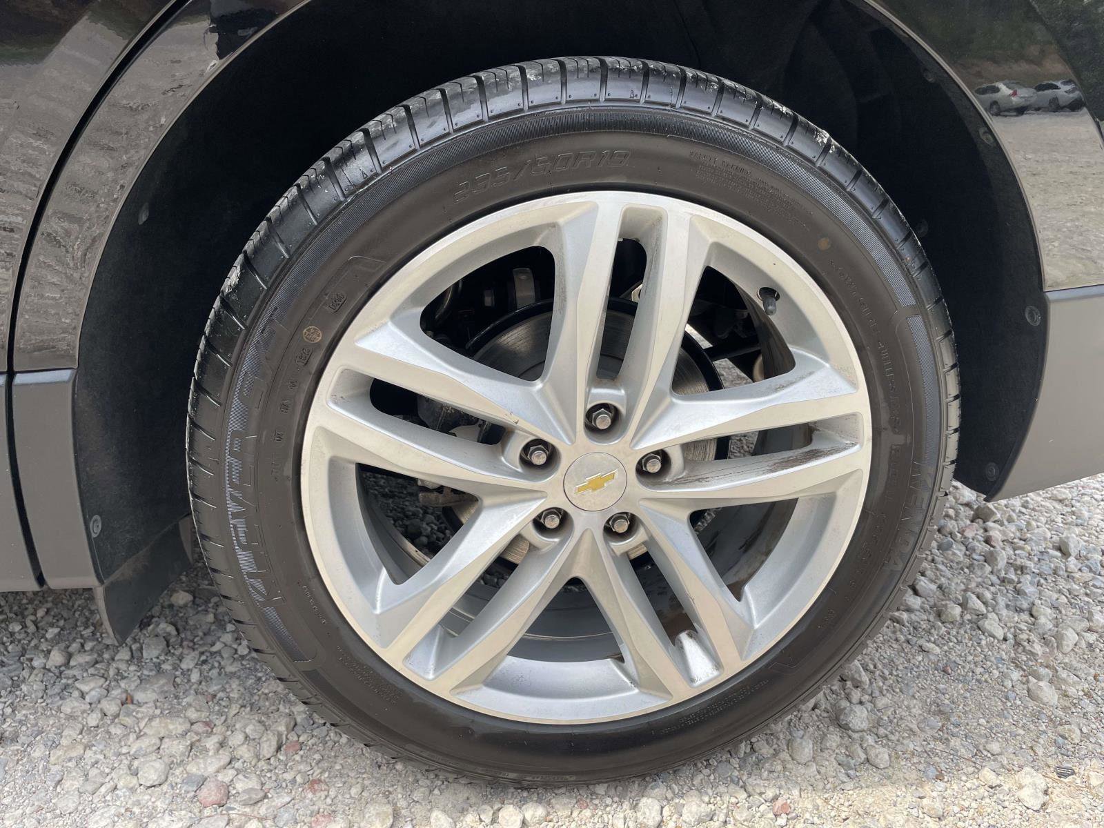 Used 2020 Chevrolet Equinox Premier image 30