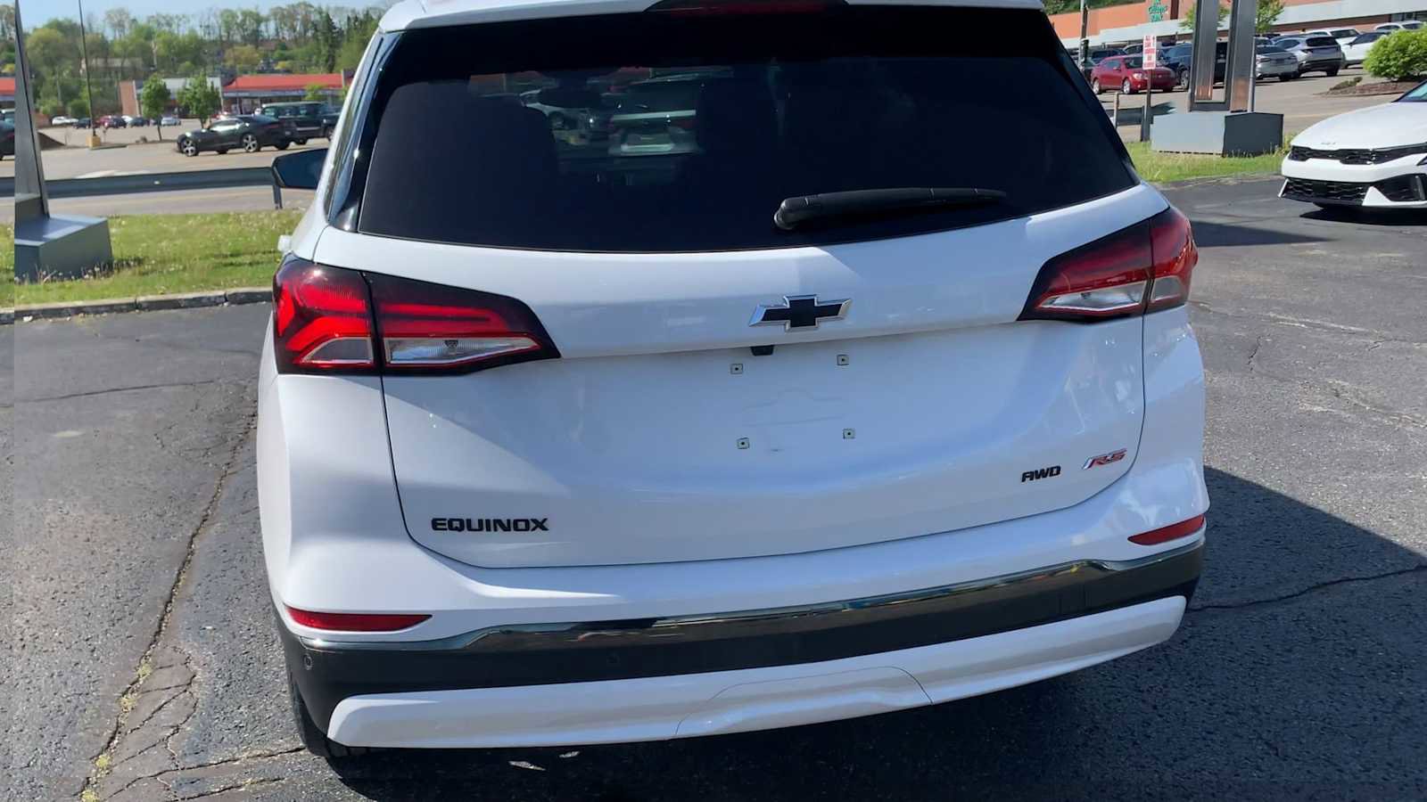 Certified 2023 Chevrolet Equinox RS AWD/4WD image 7