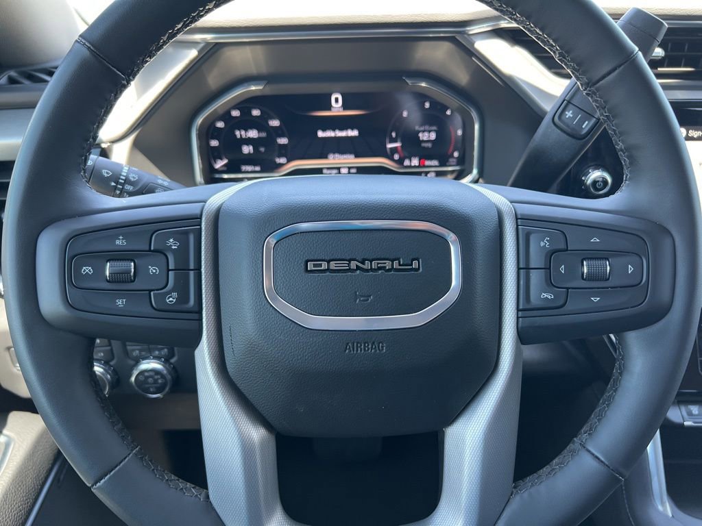 Used 2025 GMC Sierra 3500 Denali w/ Technology Package AWD/4WD image 42