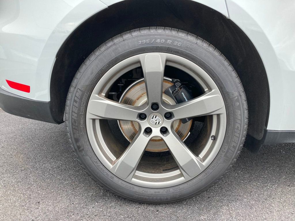 Used 2024 Porsche Macan image 14