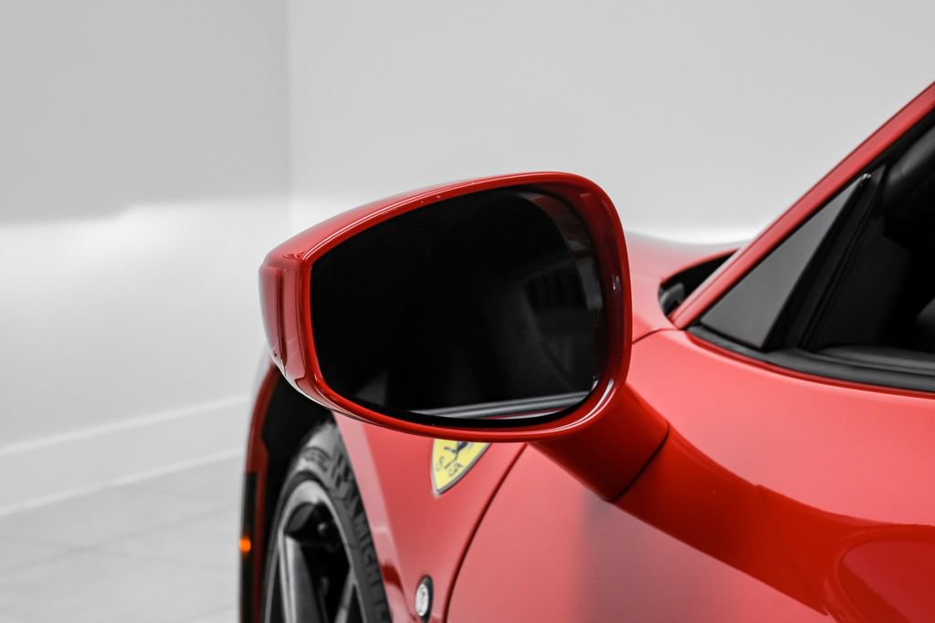 Used 2020 Ferrari F8 Tributo RWD image 35