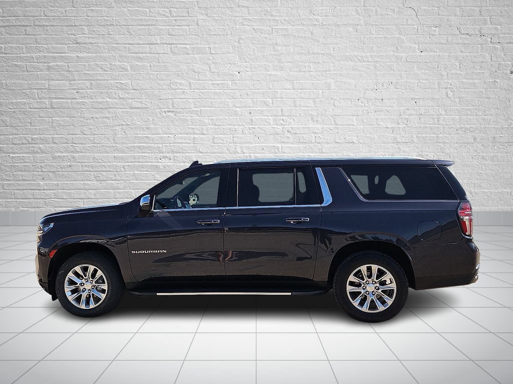 Used 2022 Chevrolet Suburban Premier RWD image 2