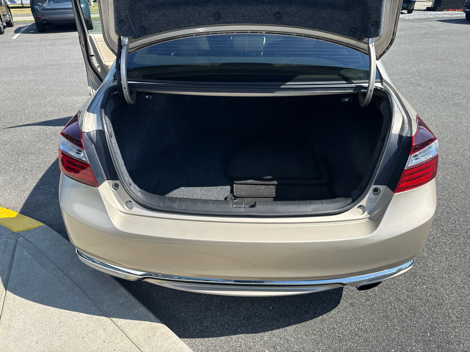 Used 2017 Honda Accord EX-L image 27