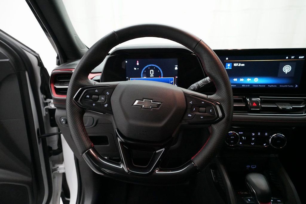 Used 2025 Chevrolet TrailBlazer RS w/ Convenience Package image 4