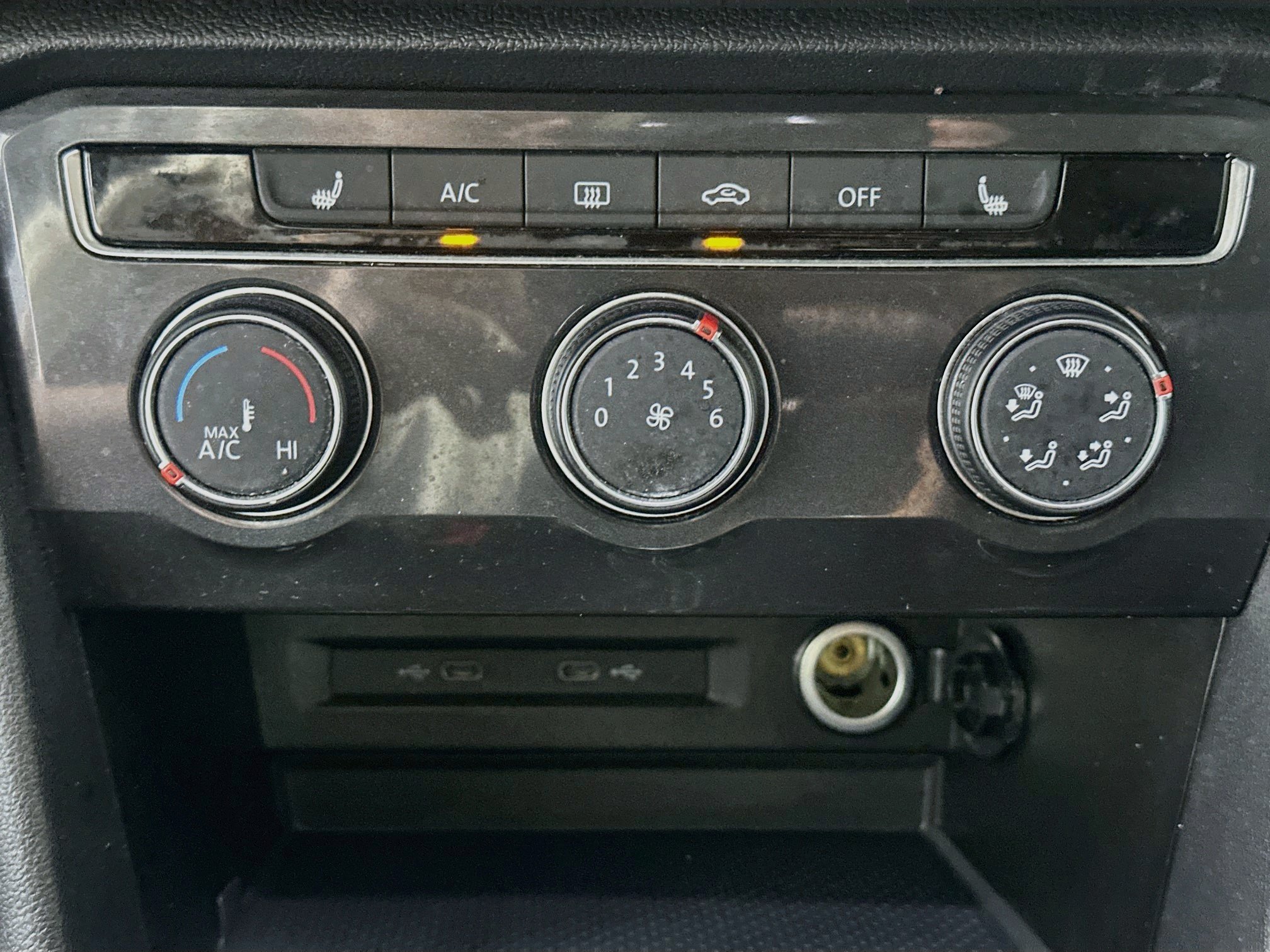 Used 2022 Volkswagen Tiguan S FWD image 22