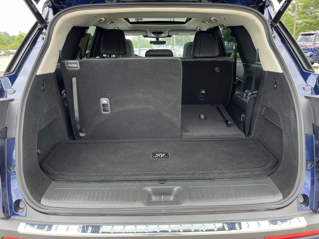 Used 2025 INFINITI QX60 Pure w/ Cargo Package FWD image 10