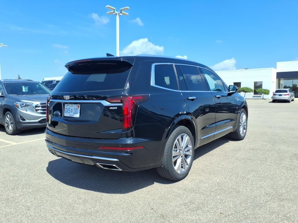 Used 2024 Cadillac XT6 Premium Luxury w/ LPO, Floor Liner Package FWD image 4