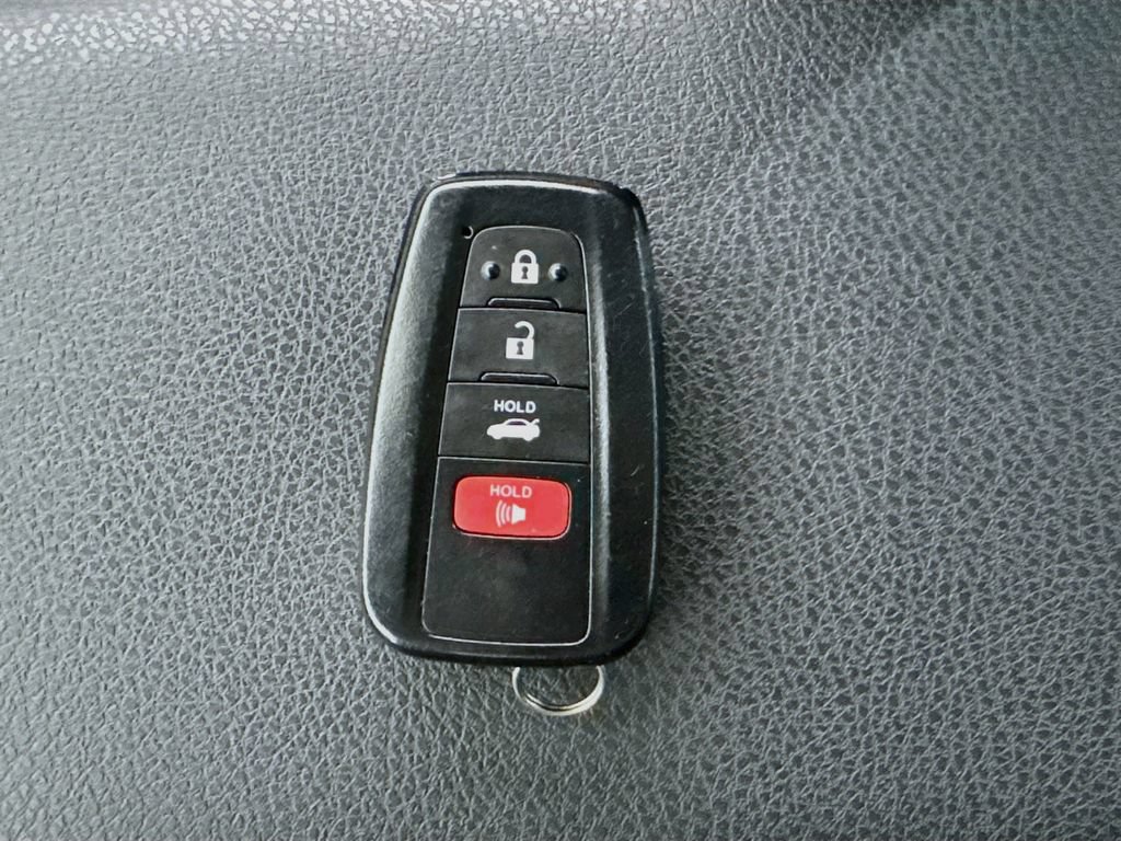 Used 2023 Toyota Camry SE w/ Convenience Package FWD image 30
