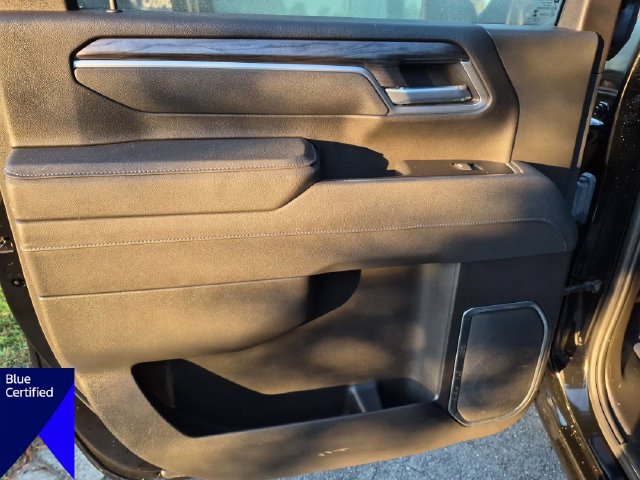 Used 2025 Chevrolet Silverado 2500 LTZ w/ LTZ Plus Package AWD/4WD image 29