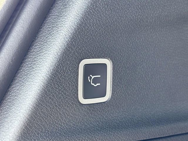 New 2026 Chrysler Pacifica Select FWD image 37