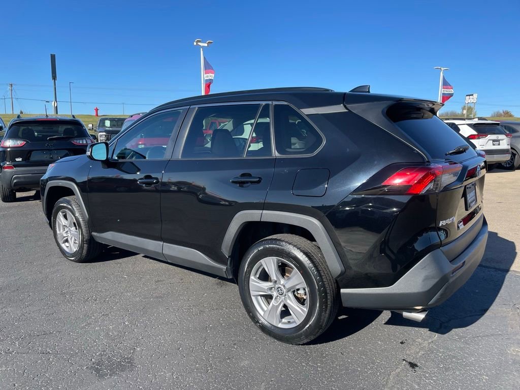 Used 2024 Toyota RAV4 XLE AWD/4WD image 5