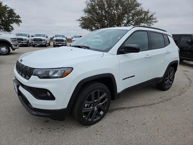 New 2026 Jeep Compass Latitude image 31