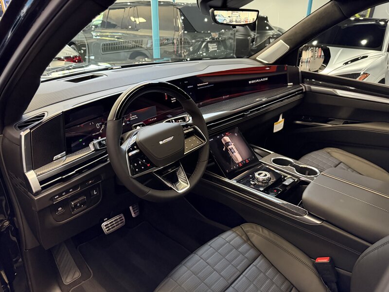Used 2026 Cadillac Escalade ESV V w/ LPO, ONYX Package AWD/4WD image 10