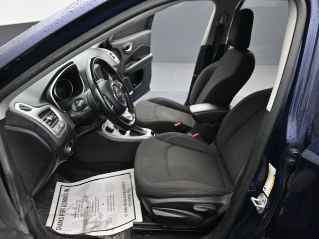 Used 2019 Jeep Compass Sport w/ Cold Weather Group image 12