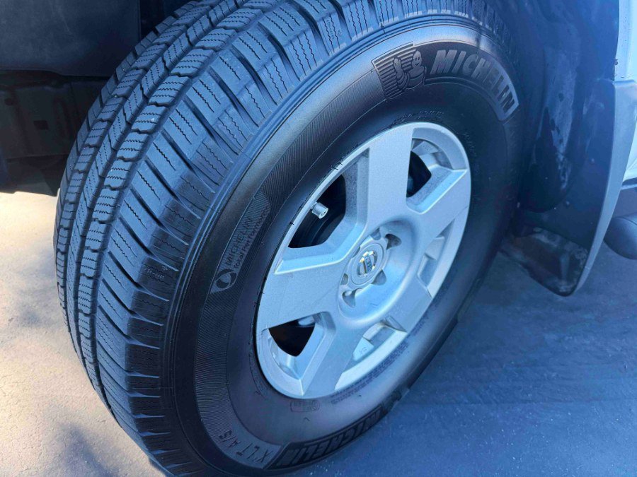 Used 2008 Nissan Xterra S image 35