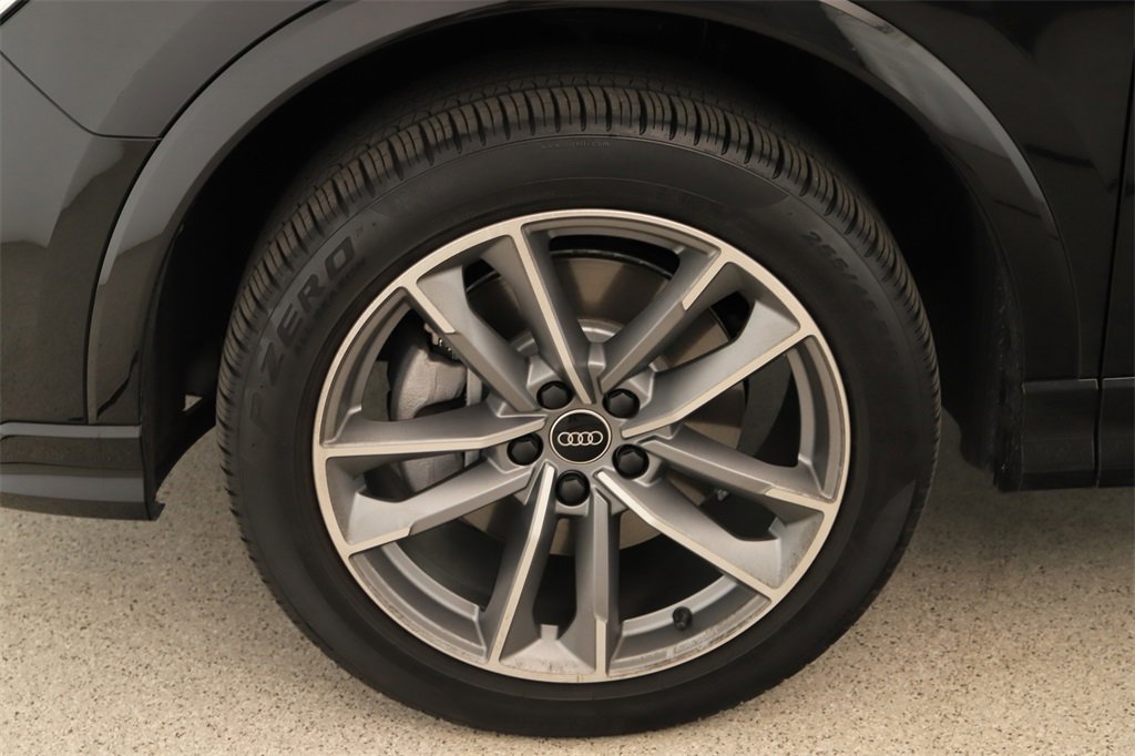 Certified 2024 Audi Q3 2.0T Premium Plus image 33