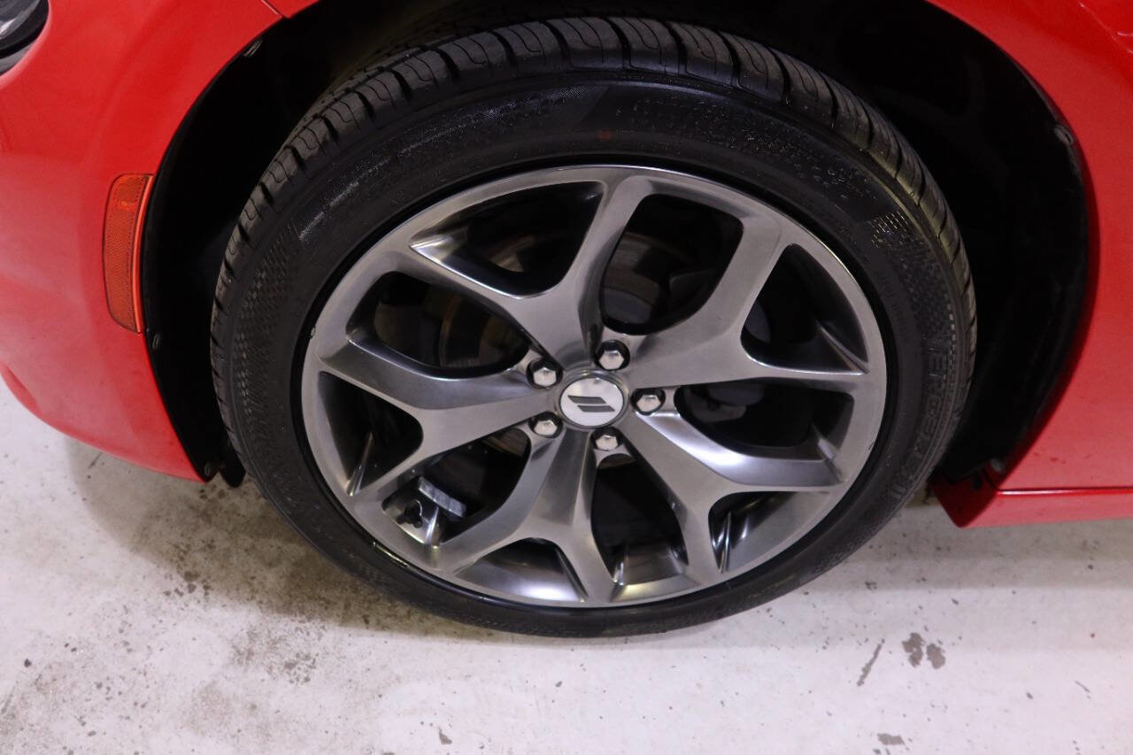 Used 2017 Dodge Charger SXT w/ Rallye Group image 10